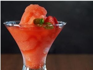 いちごのカクテル