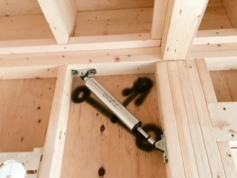 北米風輸入住宅で地震に負けない暮らしをご提供！ 震度5でも物が落ちない制震ダンパーの無料キャンペーンを開始