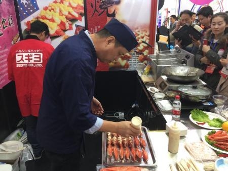 中国での試食イベントの様子(1)