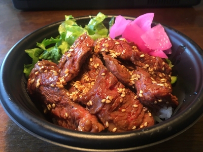 山形牛 カルビ丼