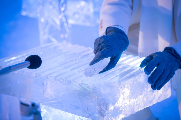 【トマム】氷の楽器 アイスザイロフォン