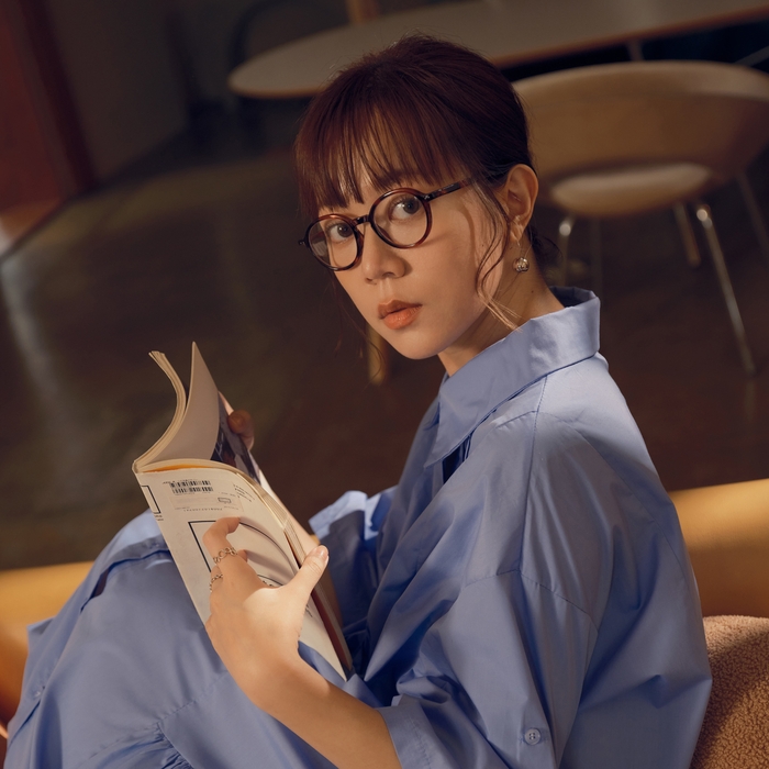 ラウンドフレームのリーディンググラス/RD201