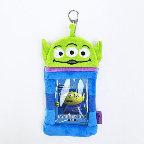 推し活にぴったり。ディズニーのボアフォトキーホルダーでお気に入りの写真をかわいくデコレーション。