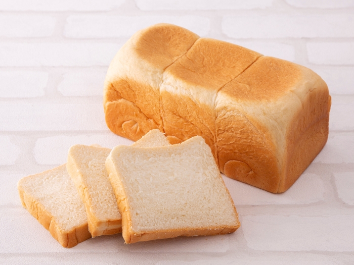 純メルク食パン 780円(税込)/1.5斤 520円(税込)/ミニサイズ