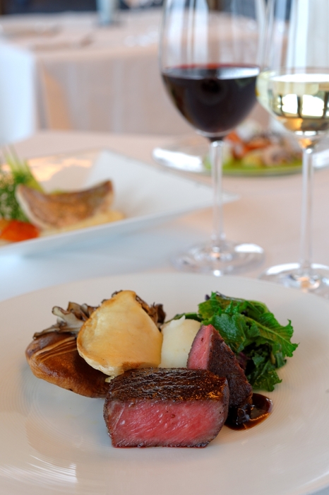 食を愉しむ優雅なひととき…(イメージ)