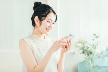【5月限定】千里眼の人気占い師の鑑定が20分無料！「電話占いVERNIS」新規登録で2大特典
