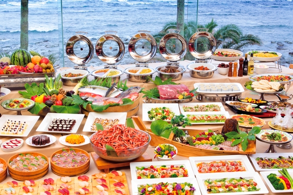 海の幸が豊富なディナーバイキング