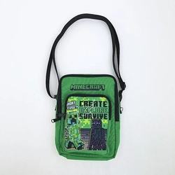 マイクラファン必見！マイクラのゲームの世界観がしっかりデザインされたバッグです。