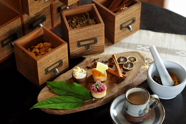 チャイと3種のタルト