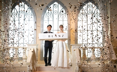ViViモデル・藤井サチが最新トレンドの ウェディングドレス姿で登場！ ご自身の結婚観について語る場面も　 「ブランズ 心斎橋」グランドオープン　 ～グランドオープン記念キャンペーンも開始～