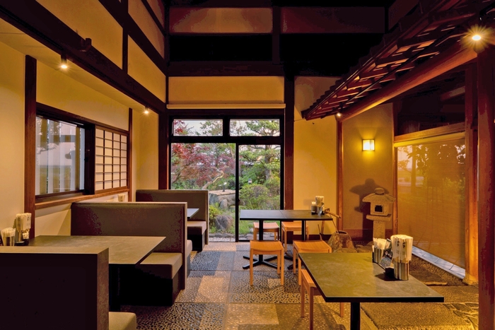 鶏soba座銀 白山店・内観