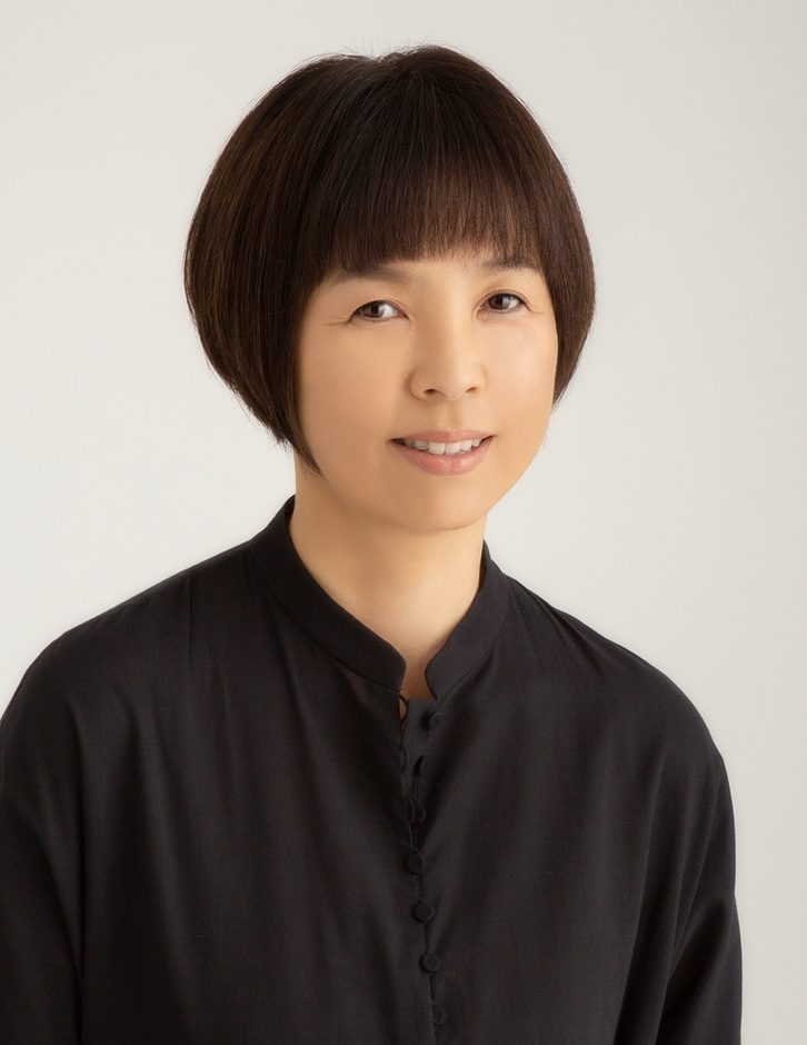 小説家・キュレーター 原田 マハ氏　(C)ZIGEN