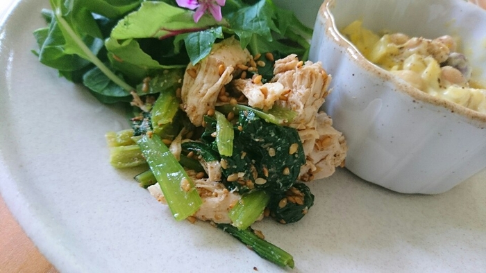 ささみと小松菜のゴマ和え