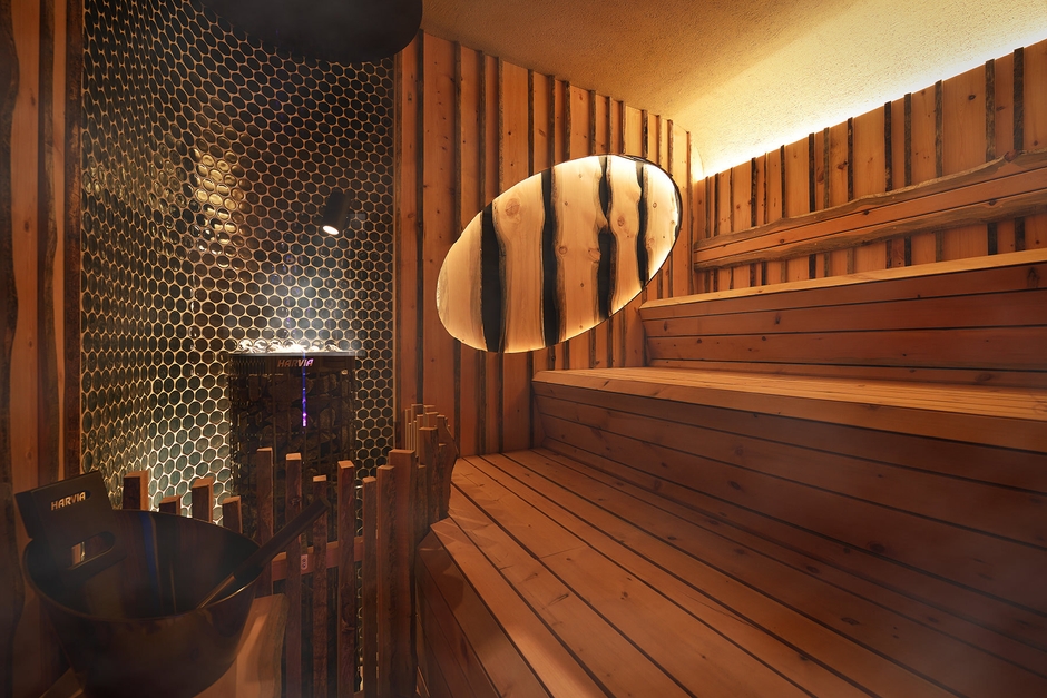 希少ケロ材を贅沢に使用した「ウォーリュ・ケロサウナ」
