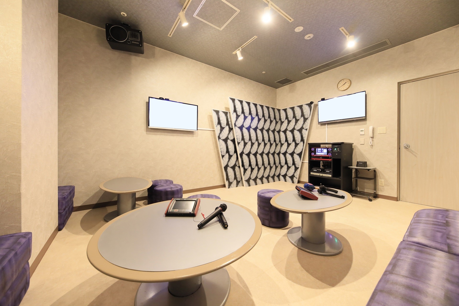 カラオケルーム