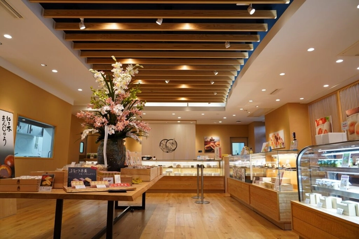 工場直売店の店内