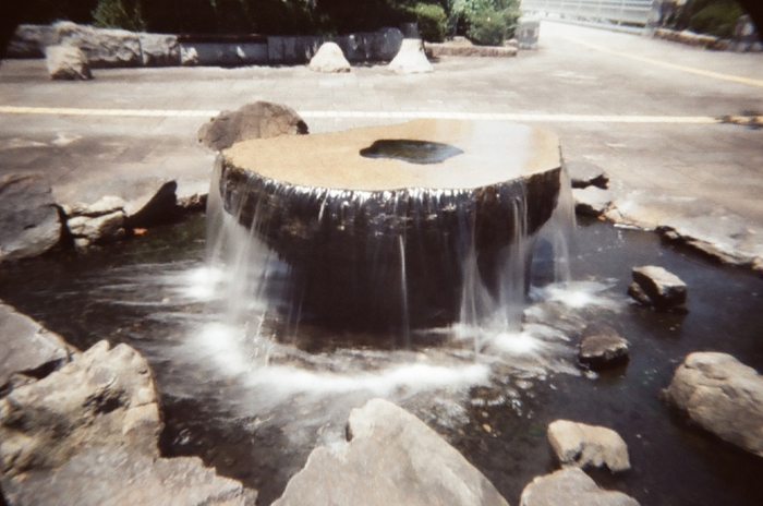 作例_レンズピンホール