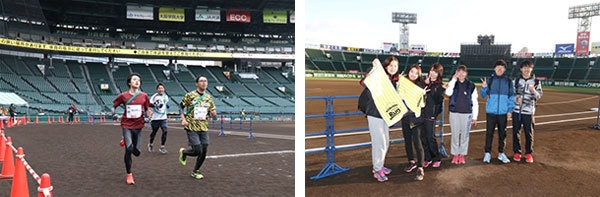 左から)グラウンドで記念撮影する様子、グラウンドで記念撮影する様子