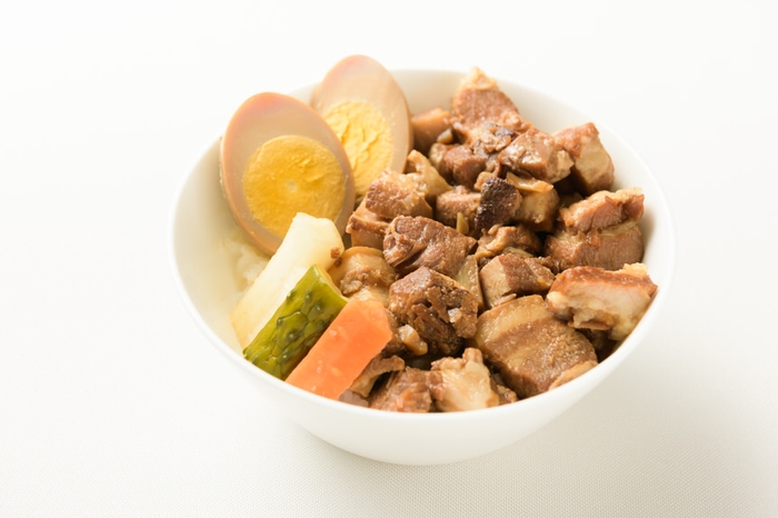 魯肉飯 （ルーロウハン：台湾風豚角煮丼）