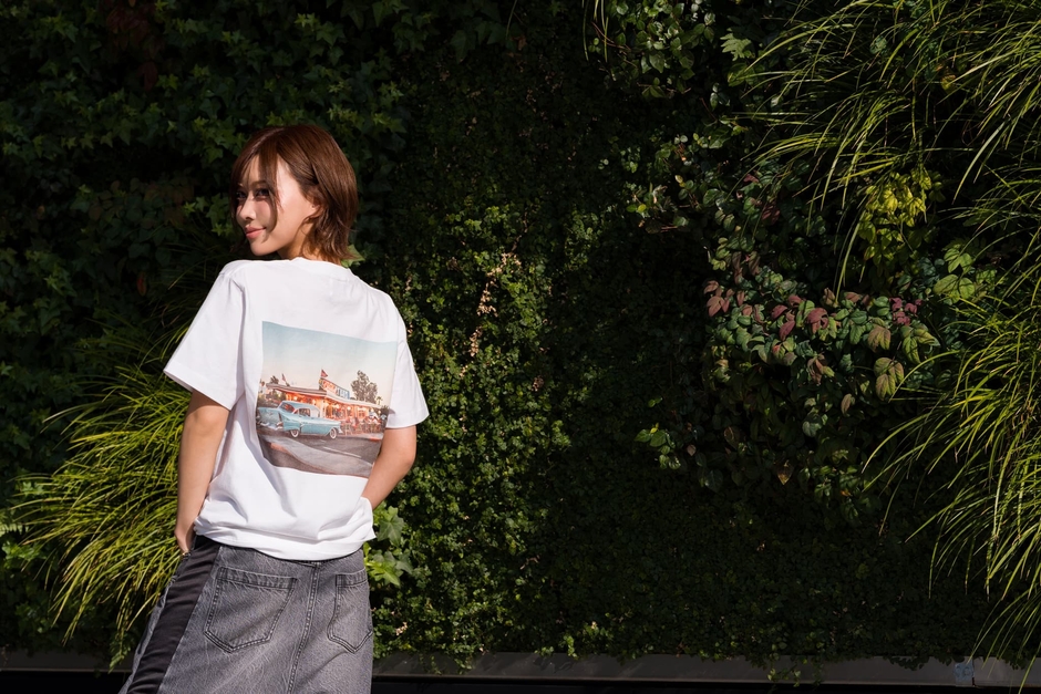 American diner T-shirt 着用