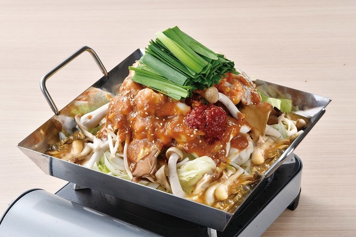 大阪名物!牛ホルモンちりとり鍋1