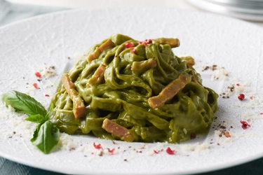 京都・伊藤久右衛門より抹茶のパスタ＆ソースが同時に登場！ 「宇治抹茶カルボナーラ」「宇治抹茶フェットチーネ」 10月5日(水)販売開始