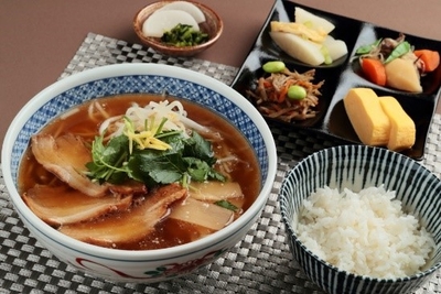 煮干しラーメン定食