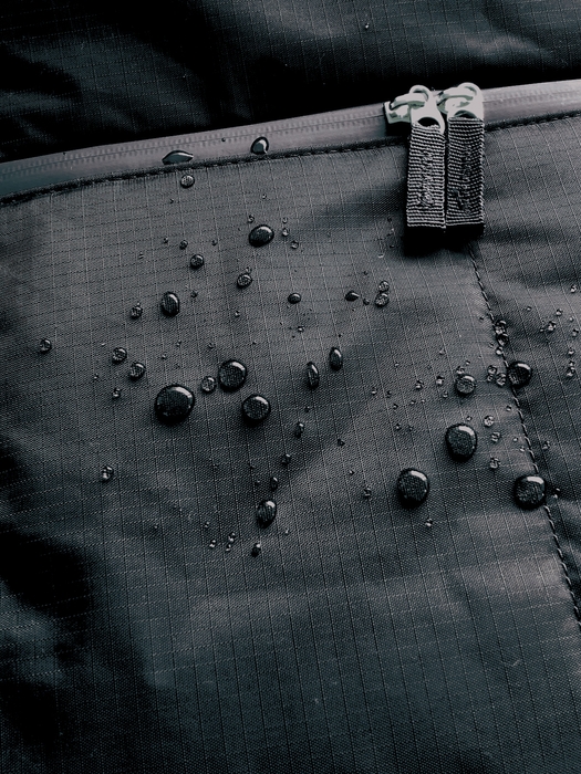 はっ水&防水ファスナー