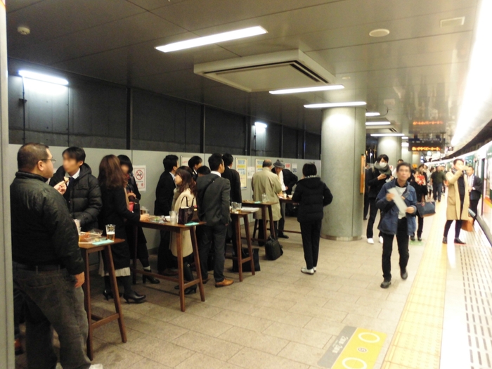 会場の様子（中之島駅３番線ホーム）※前回開催時に撮影