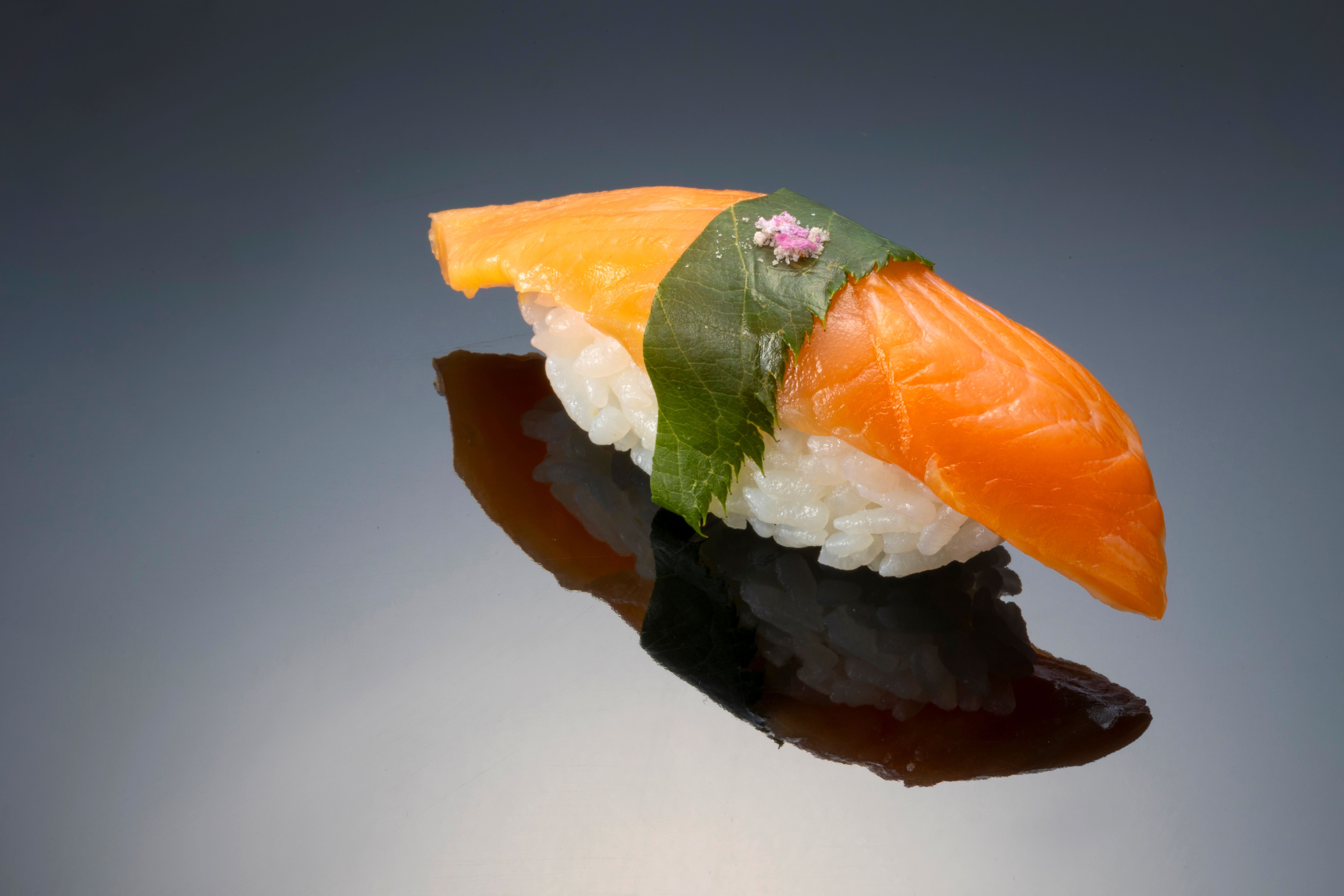 サクラマス 桜の葉漬け