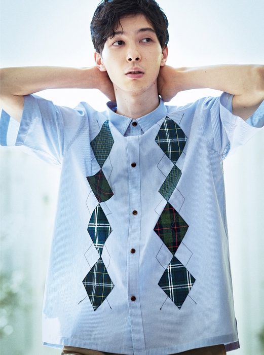 シャツ 11,000円(税込)