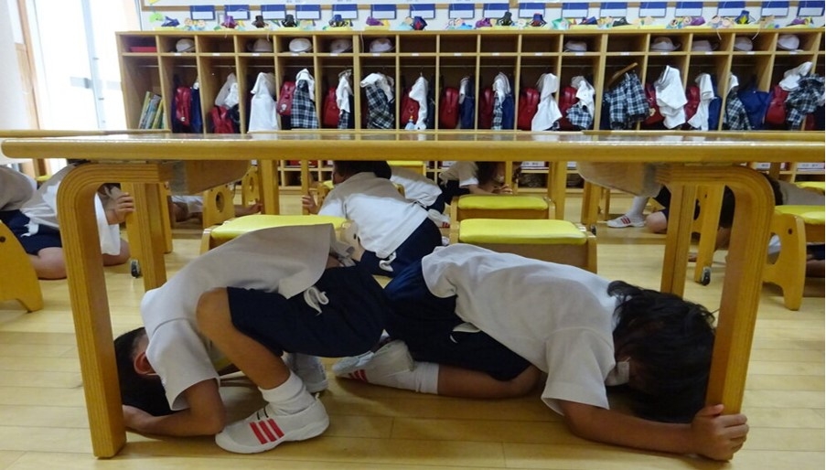 令和4年度(2022年度)「地震避難訓練」の様子