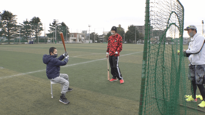 小児がんの中学生 憧れの石川雄洋選手からバッティング指導