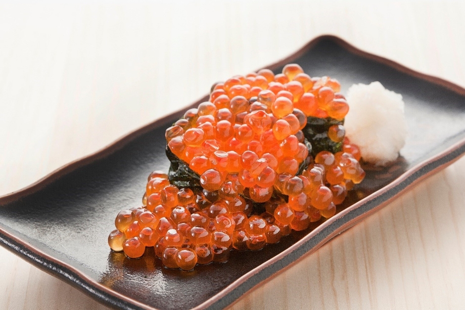 寿司3　イクラ～こぼれ握り