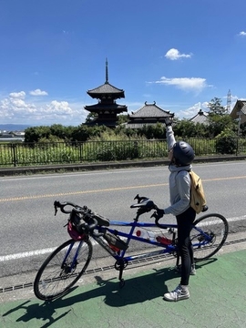 こんなスポーツタイプのタンデム自転車もあります