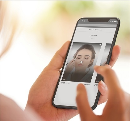 いつでもスマホでメイク動画を再生