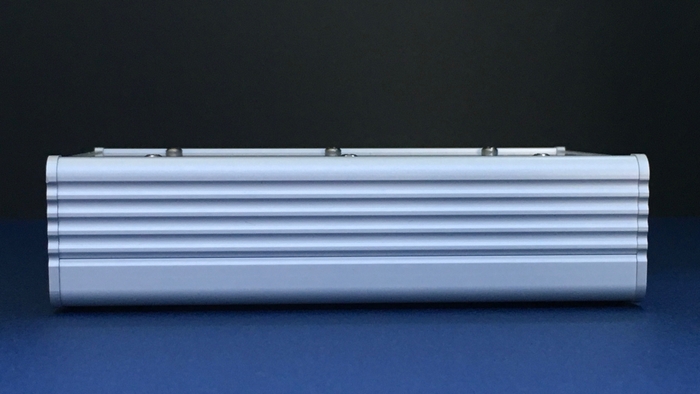 Hibiki(ひびき) 側面