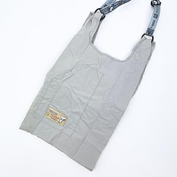 スヌーピーの折り畳みバッグ