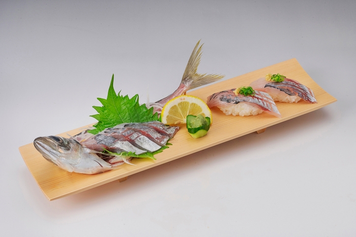 まるごと活あじ1本(1&#44;683円)
