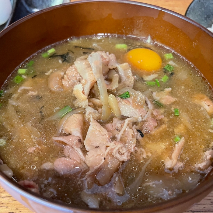 肉つけうどん　