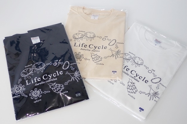 Tシャツ(ライフサイクル)　2,550円(税込)