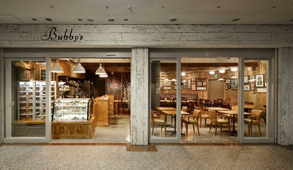 Bubby's Landmark Plaza