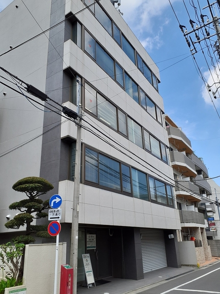「都立大学駅前ビル」外観
