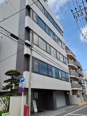 「都立大学駅前ビル」外観