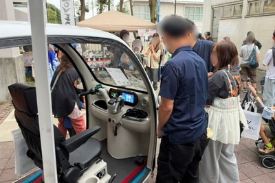 展示会の様子　9月27日の秦野メダカクロスフェスタでの様子