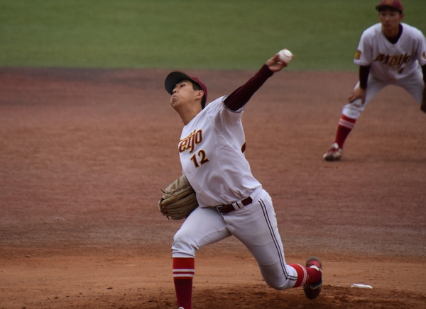 好投した池田翔紀投手（経済学部４年）