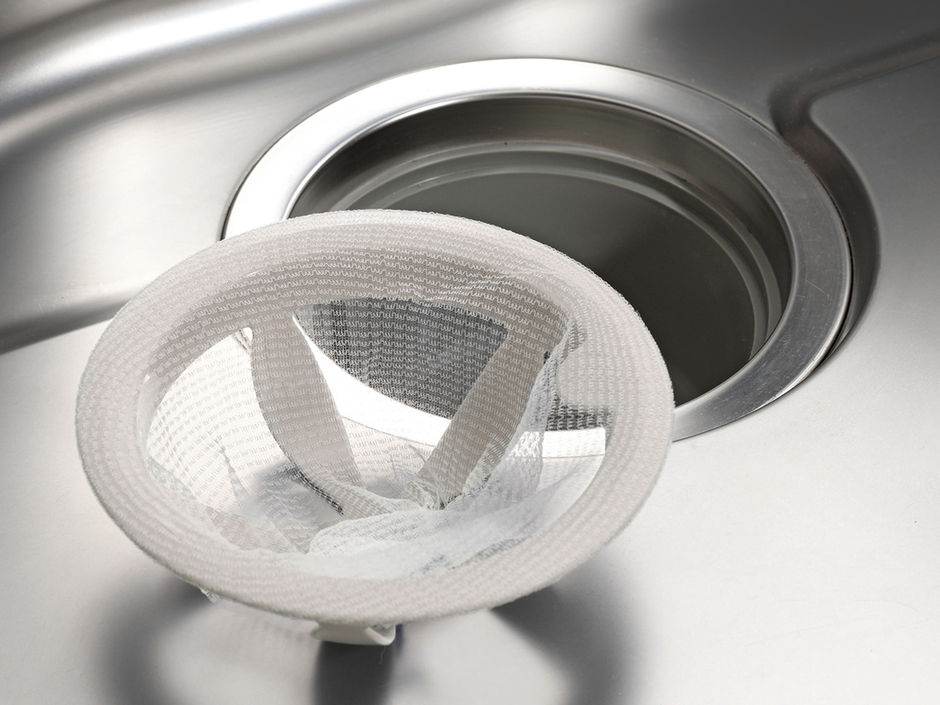 シンク掃除が楽になる排水口ネットホルダー