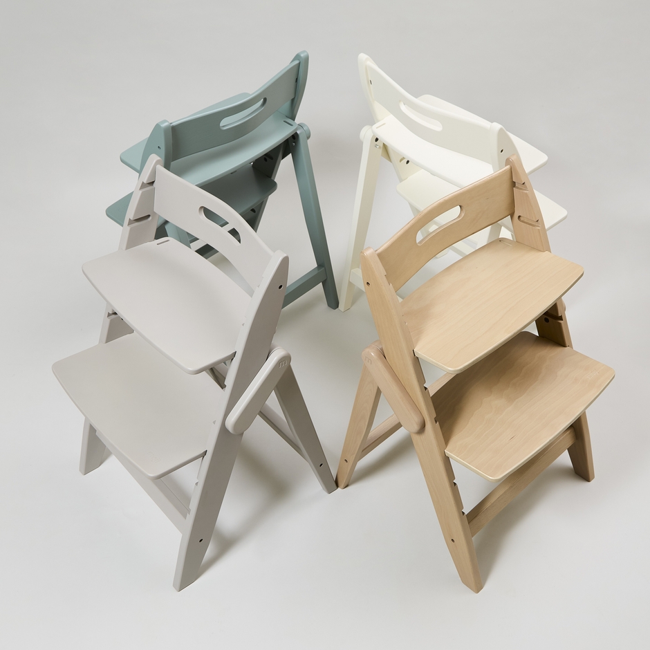 手前右から:YIPPY ESSENCEナチュラル、ストーン、セージ、コットン