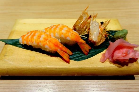 近大産車エビの握り寿司 2貫盛