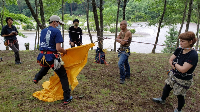 英語登山ガイド実習の様子(3)